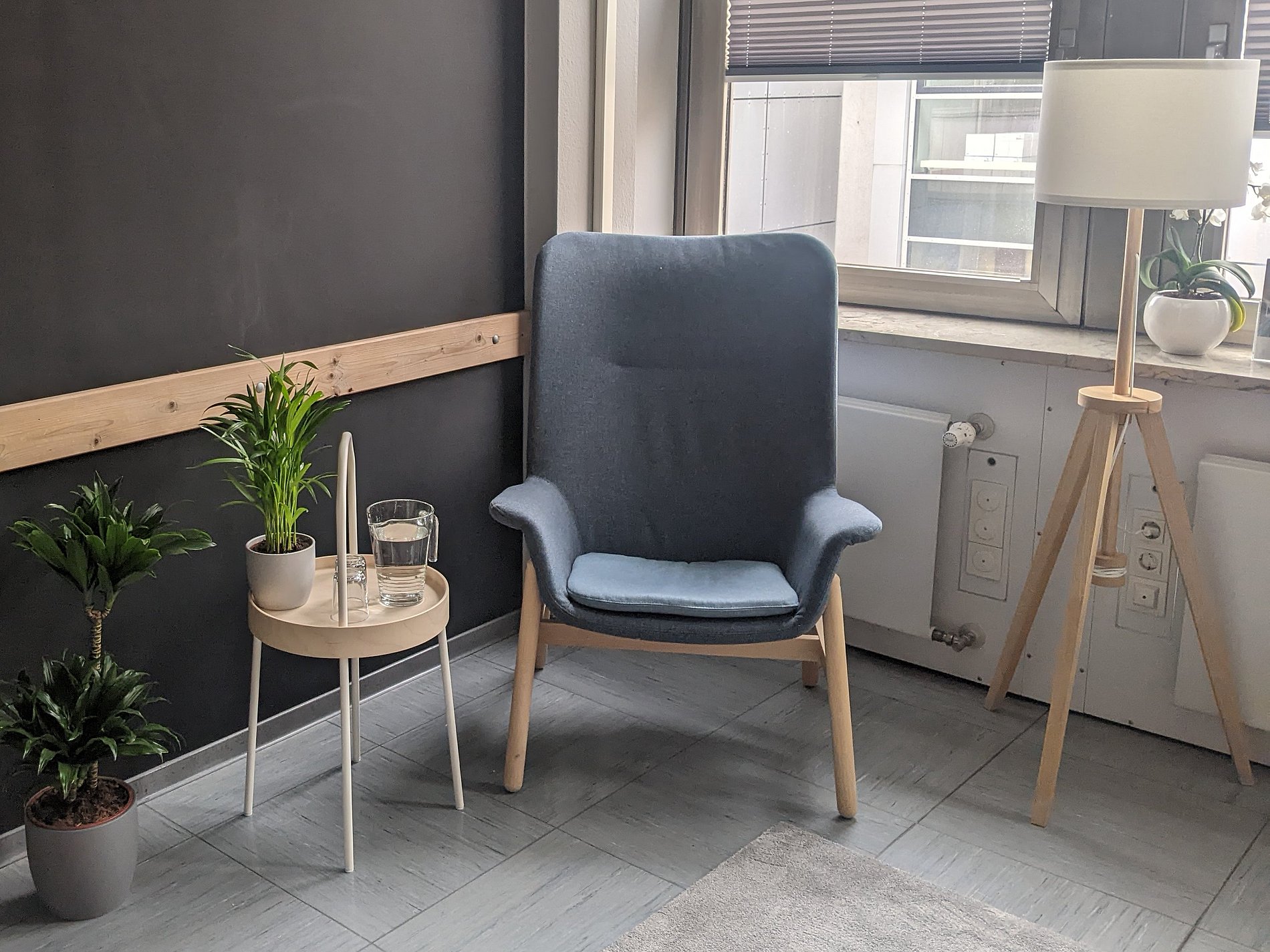 Sessel im Still- und Begegungsraum